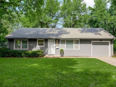 9016 Main St, Kansas City, MO, 64114