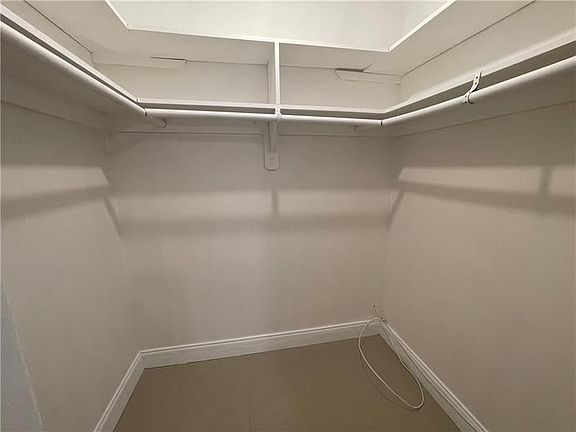5th image of 2451 Lincoln St APT 6