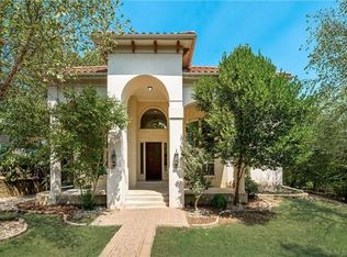 8829 Racquet Club Dr, Fort Worth, TX 76120