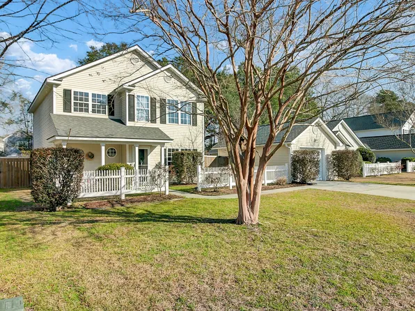 147 Moon Dance Ln, Summerville, SC 29483