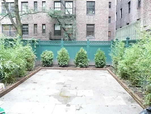 Rented by Sotheby's International Realty | media 8