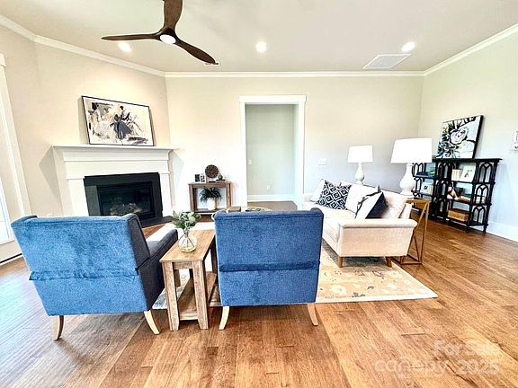 5th image of 2971 Alveston Dr NW #29