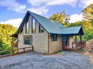 101 Moonshine Mountain Rd, Mineral Bluff, GA 30559