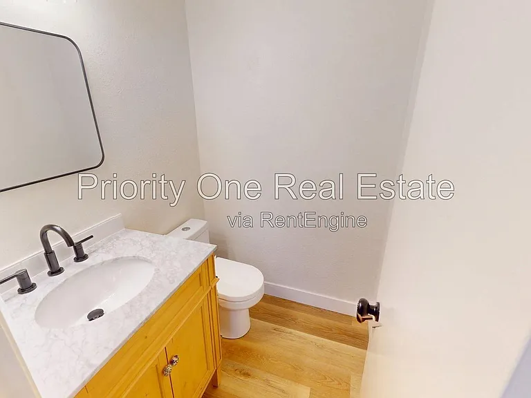 4420 Cleveland Ave #4 — Photo 8