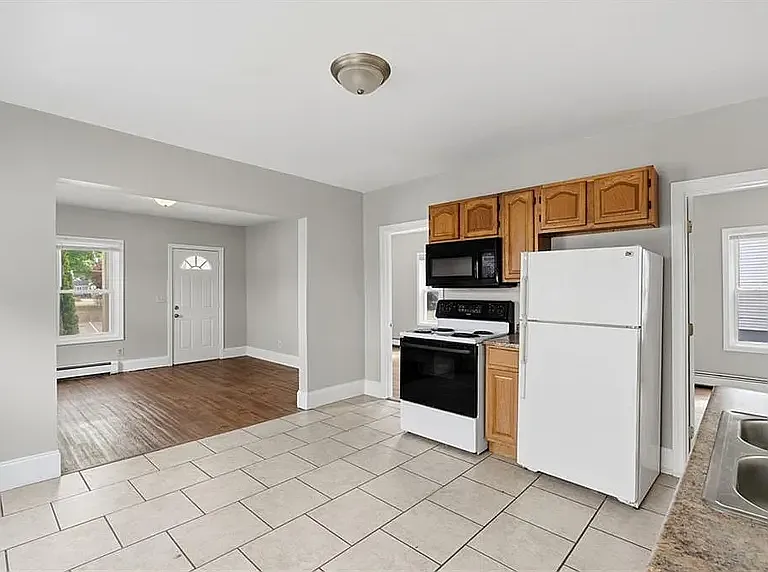 15 Jodoin St #1 — Photo 12