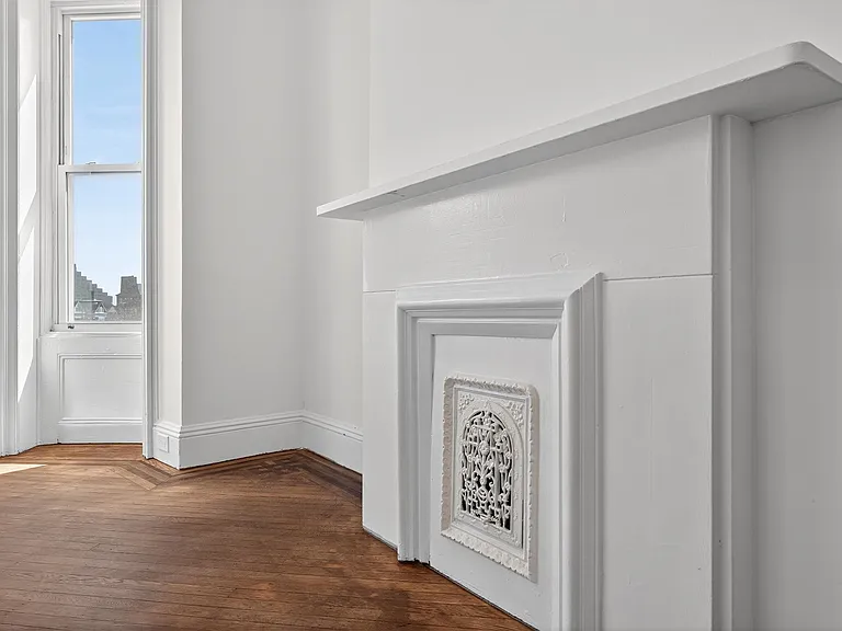 701 Bergen Ave — Photo 18
