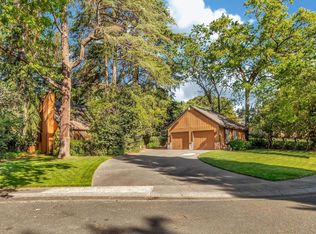 3319 Monteglen Ct, Carmichael, CA 95608