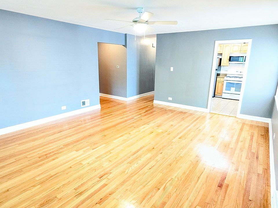 1st image of 2115 W Granville Ave #2