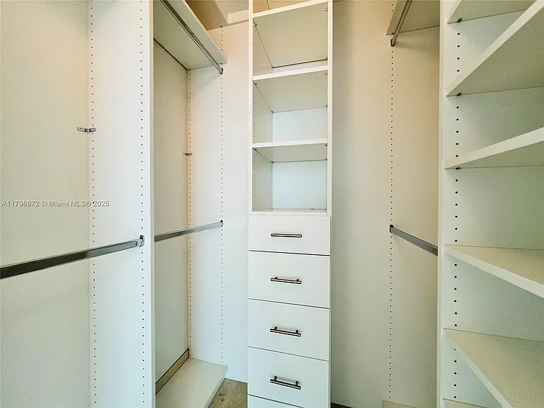 1111 SW 1st Ave #1216 — Photo 13