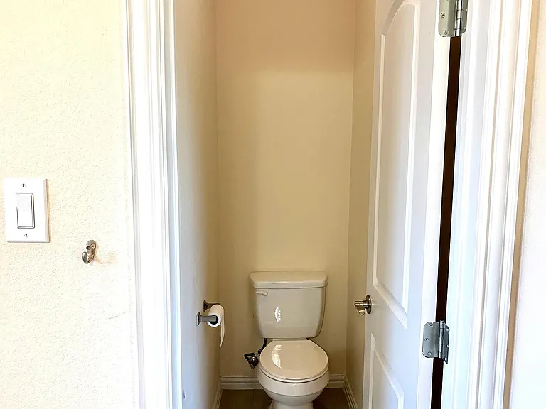 621 Fleming St — Photo 18
