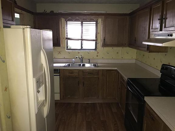 4th image of 412 Southwind Dr APT C1
