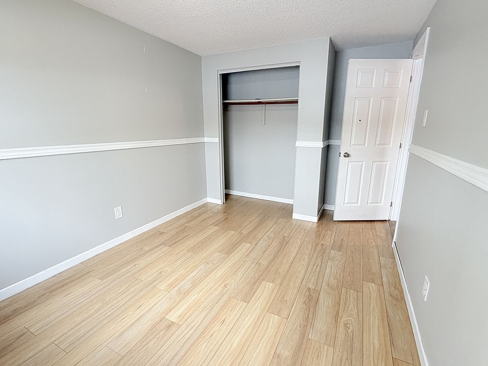 1st image of 1199 Afton Dr Room 2