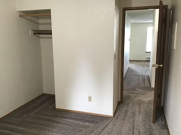 4th image of 5009 S Orchard St