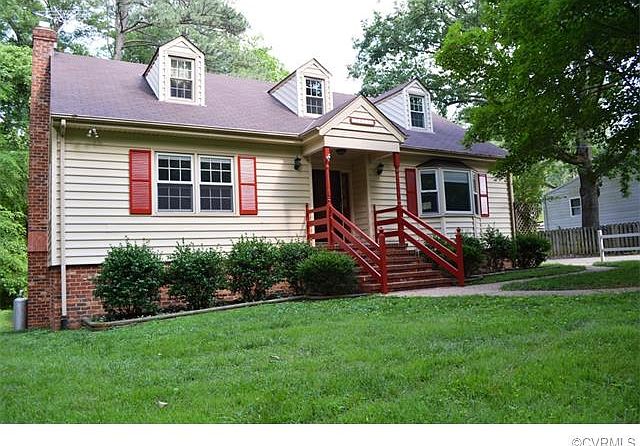 1st image of 2611 Pine Grove Dr