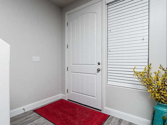 5th image of 2305 N Park Center Dr