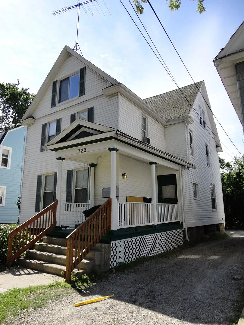 722 Arbor — Photo 1