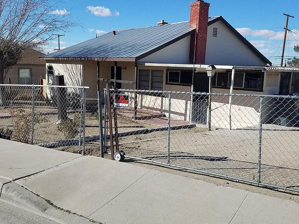 1st image of 811 Flora Ave
