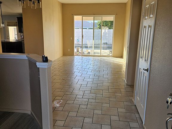 4th image of 78775 Sunbrook Ln