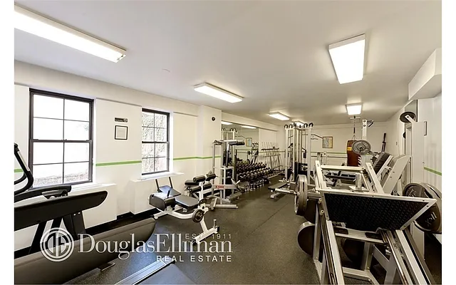 Rented by Douglas Elliman | media 16