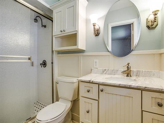5th image of 1301 Cypress Dr