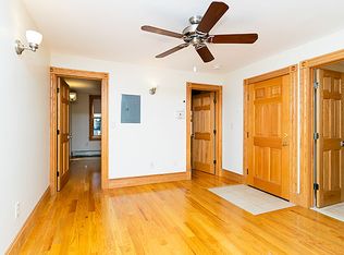 29 Phillips St APT 3, Boston, MA 02114