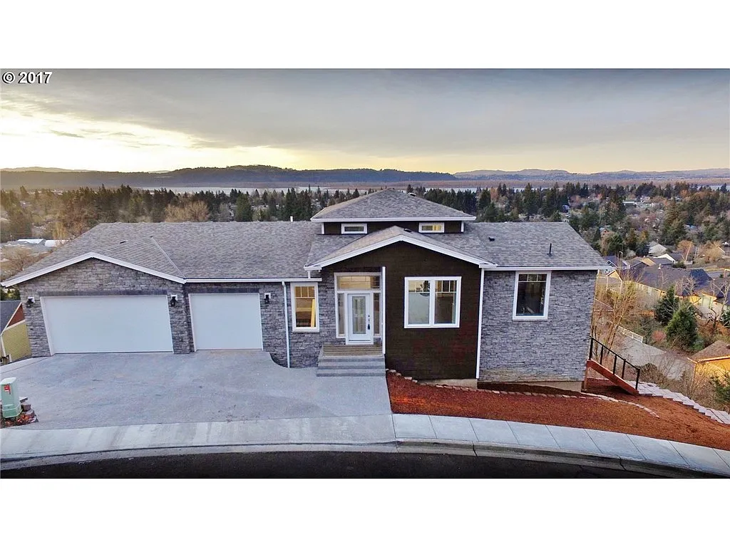 1472 N Columbia Ridge Way photo 1