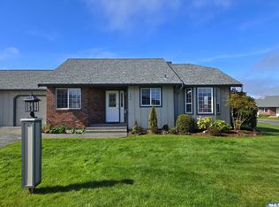 880 N Oxford Way, Sequim, WA 98382