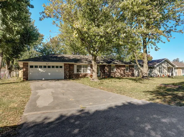 711 S Scott Circle, Republic, MO 65738