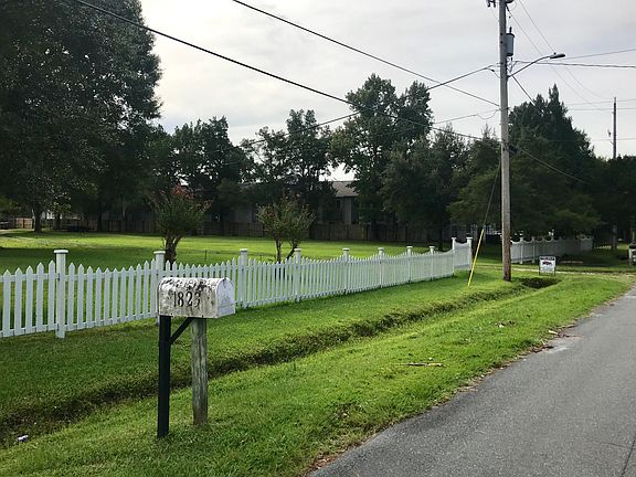 3rd image of 1829 Lindberg Dr