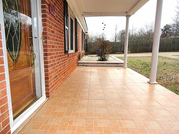 2nd image of 142 Bondale Dr