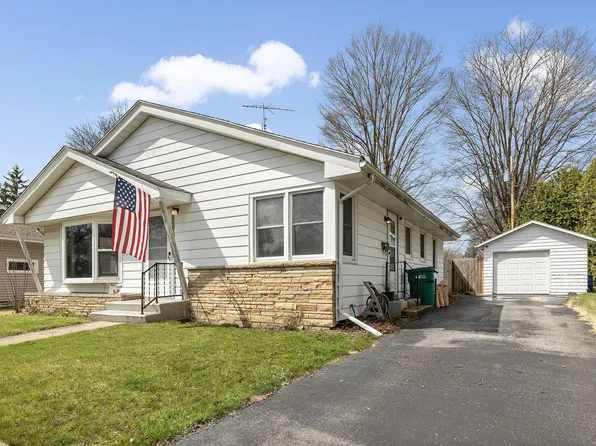 908 Wright Ave, La Porte, IN 46350