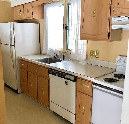 3rd image of 6212 Tennis Ct APT E2