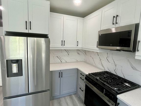 4th image of 20 W 49th St Floor 1