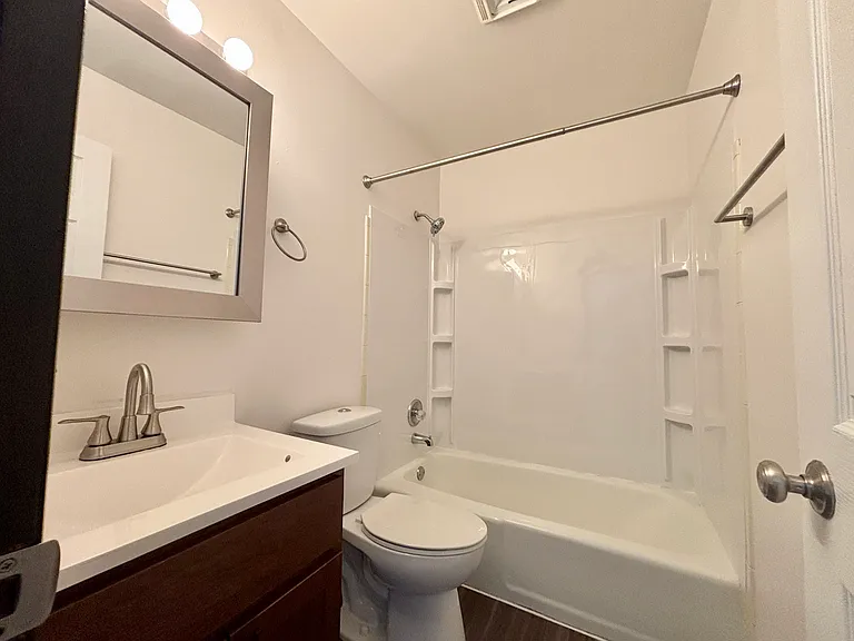2341 Badger Pkwy #1 — Photo 7