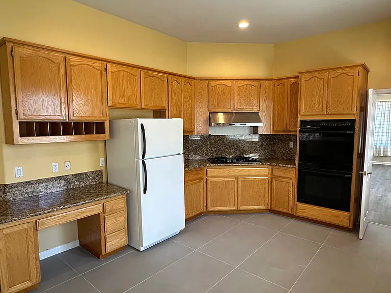 1344 Mokelumne Dr — Photo 8