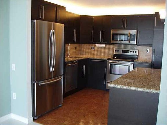 4th image of 18071 Biscayne Blvd APT 303