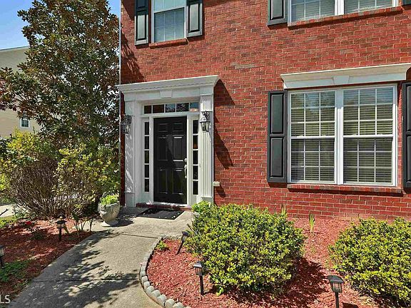 4th image of 135 Keswick Manor Dr