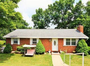 127 Seneca Dr, Butler, PA 16001