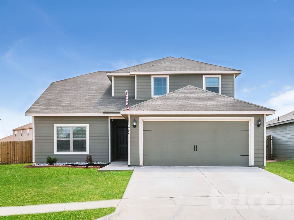 1st image of 206 Lewis Ln