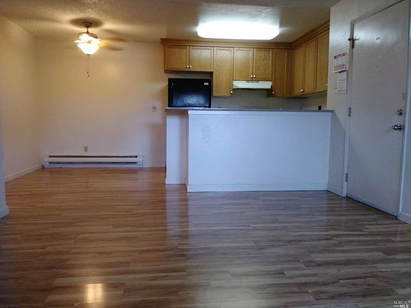 3rd image of 1333 N Camino Alto