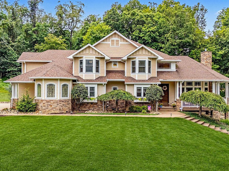 1st image of 6011 Woodland Bluff Rd