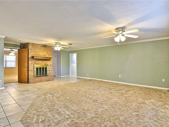 4th image of 2108 Glenwood Dr