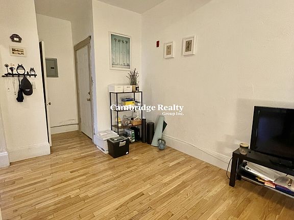 4th image of 235 Harvard Ave #4T