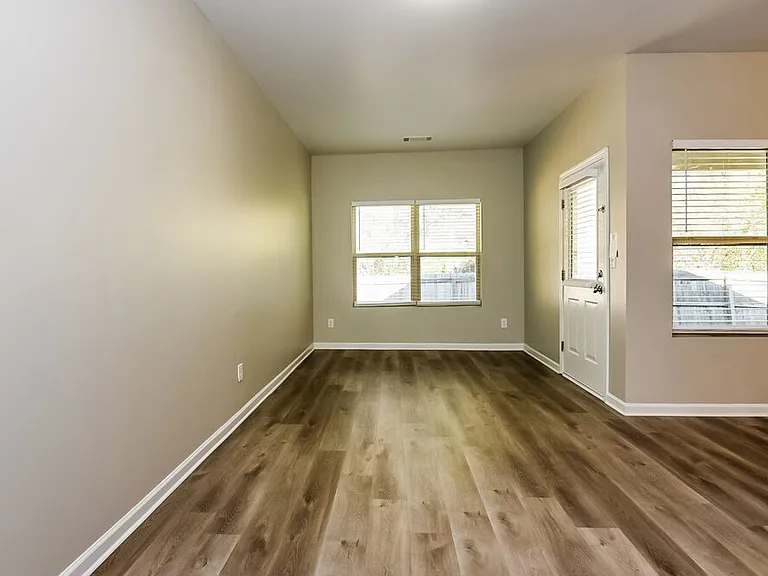 3517 Mica Cir SE — Photo 6