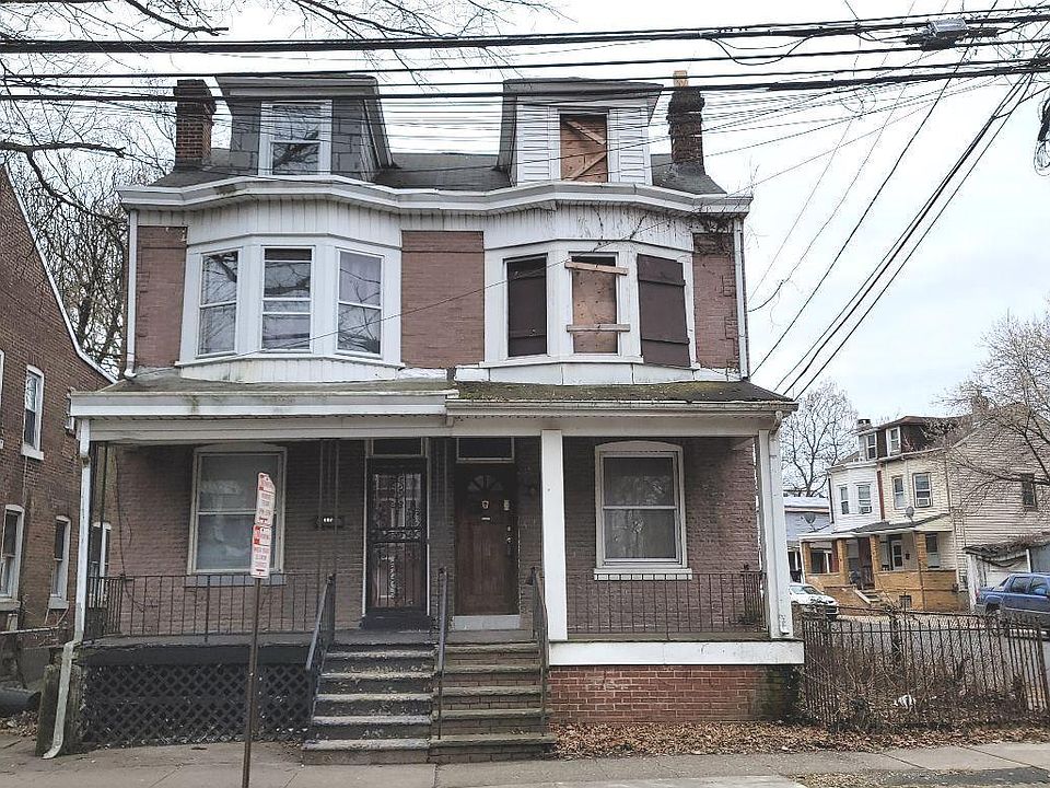 1st image of 699 Southard St
