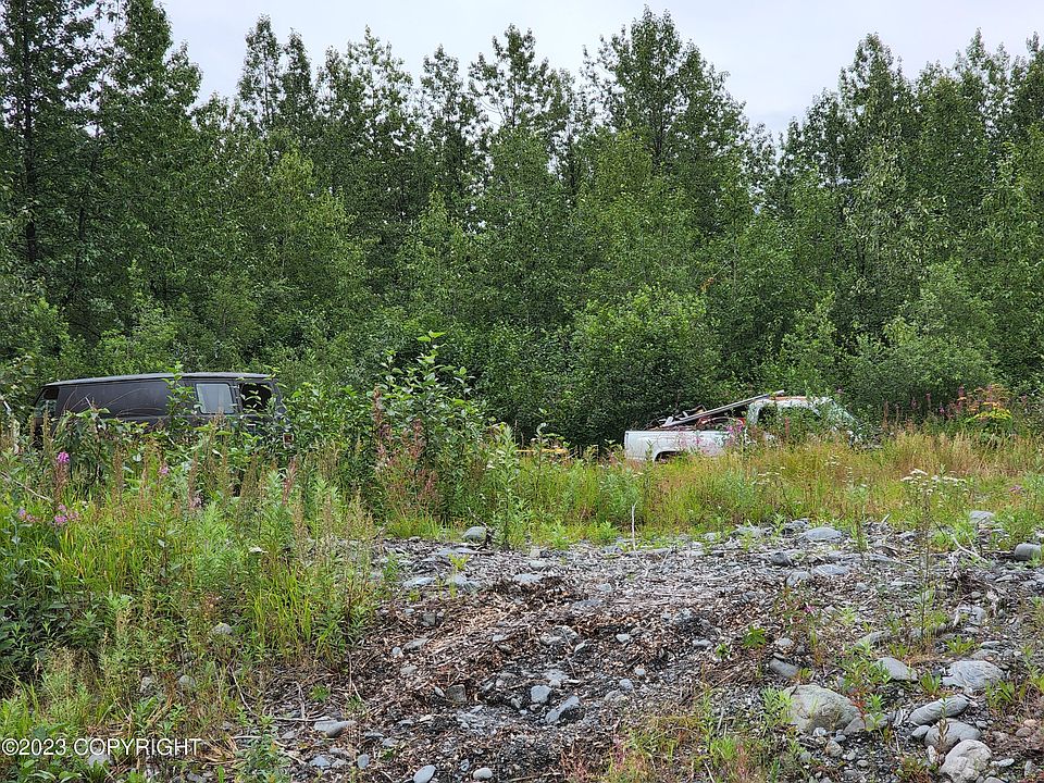 1st image of 555 Atigun Dr