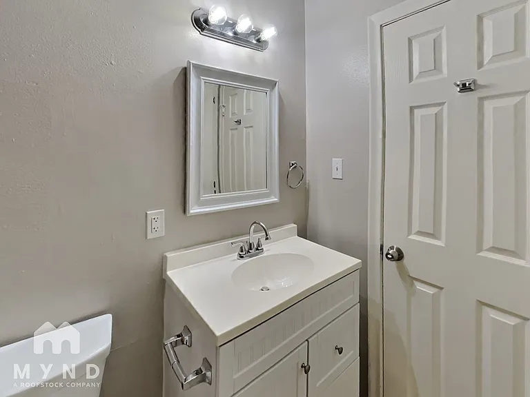 609 John Arden Dr — Photo 9