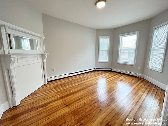 3rd image of 24 Maryland St Floor 3
