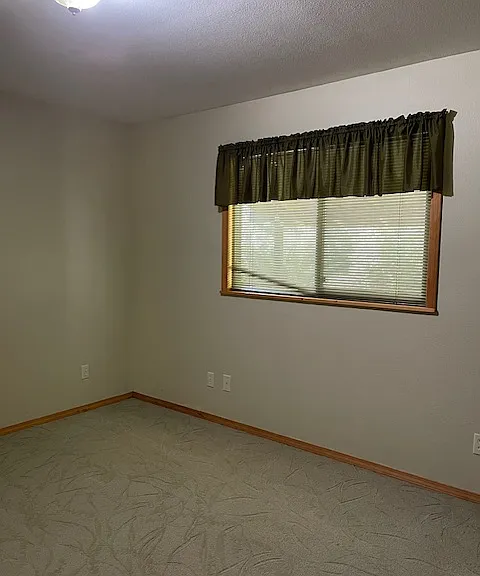 14351 N Lakeshore Dr — Photo 12