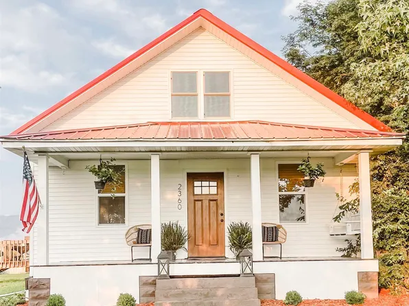 2360 E 1850th St, Mendon, IL 62351